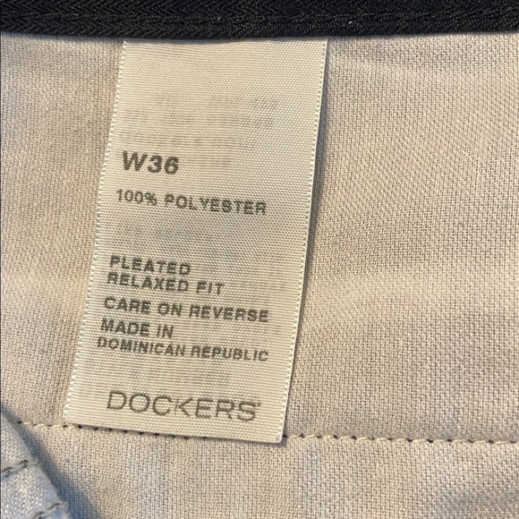 Dockers Golf Deep Navy Flat Front Men's Shorts - Picture 4 of 4